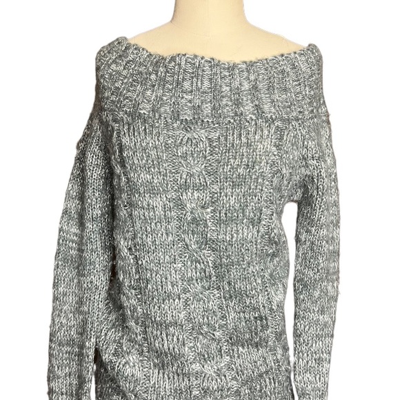 Wet Seal Off-the-Shoulder Sweater Tunic size XS - Picture 6 of 14